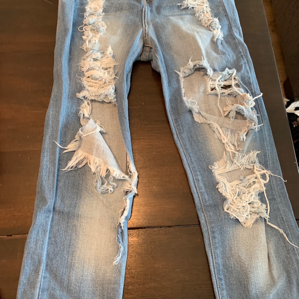 Ripped fashion nova jeans (New) - Picture 3 of 4